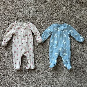 Carter’s 2-Way Zip Footies Floral Baby Girl Pajamas Preemie (set of 2)